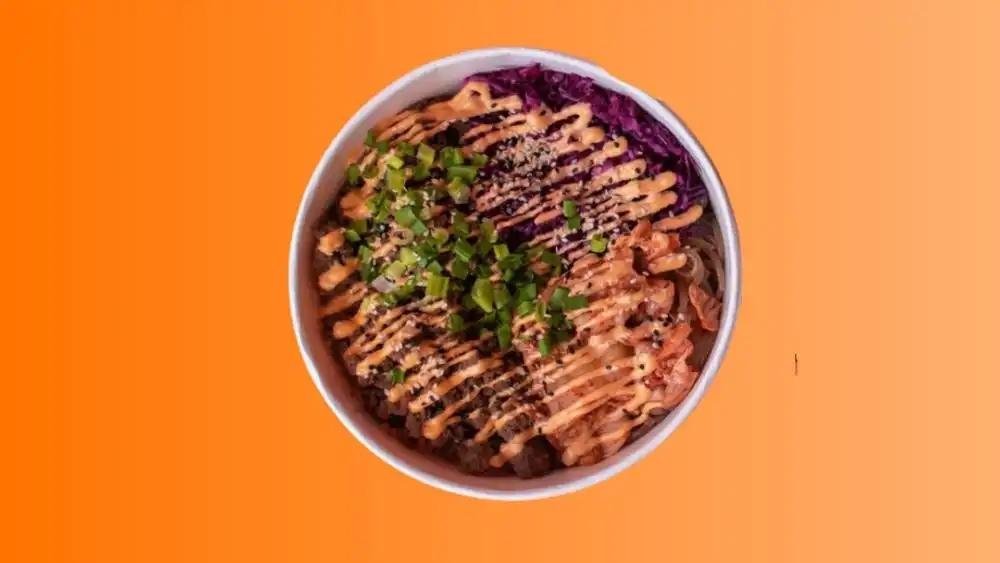 KUBEŁEK CHINGU z tofu w słodkim sosie sojowym